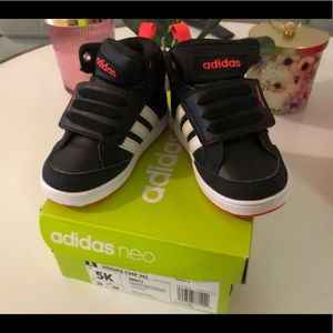 New in box-Adidas NEO HOOPS 2.0 MID SHOES